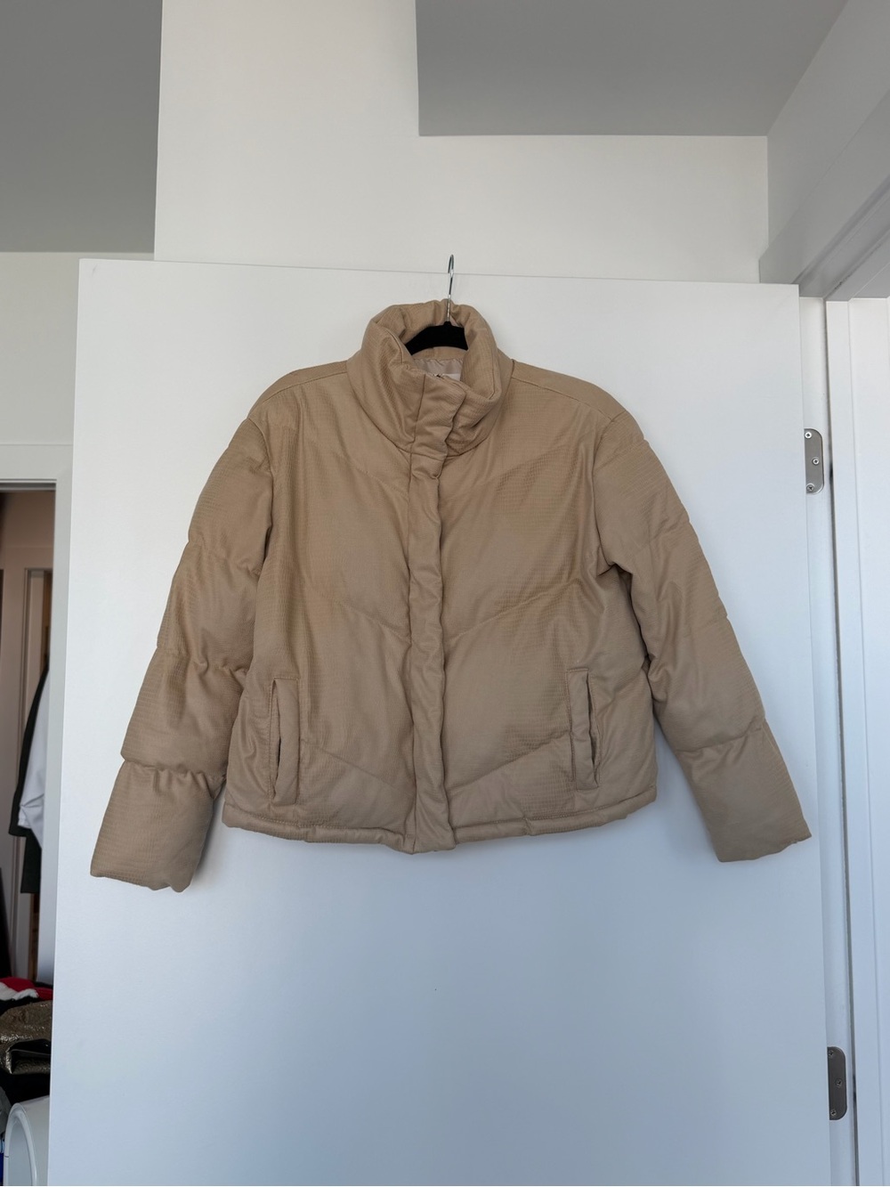BB Dakota Cropped Puffer Jacket in Light Tan